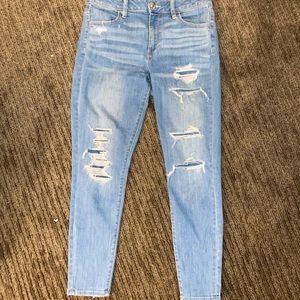 AMERICAN EAGLE JEANS
